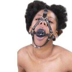 Grote Zwarte Siliconen Ball Gag Trainer Ø 45 Mm Met Nose Hook 6 Grote Zwarte Siliconen Ball Gag Trainer Ø 45 Mm Met Nose Hook -Rimba Seksshop nose hook ballgag 1