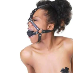 Grote Zwarte Siliconen Ball Gag Trainer Ø 45 Mm Met Nose Hook