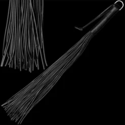 Punish Me PVC-Siliconen Flogger Met 48 PVC-siliconen Striemen Van Saxos -Rimba Seksshop os 0140 2 latex whip with 48 stripes black 4069