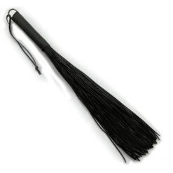 Punish Me PVC-Siliconen Flogger Met 48 PVC-siliconen Striemen Van Saxos