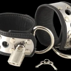 Enkelboeien Van Leder / Metaal En Hangslot Van Rimba 7522 -Rimba Seksshop ri 7524 leather feetcuffs with metal and padlock 7938